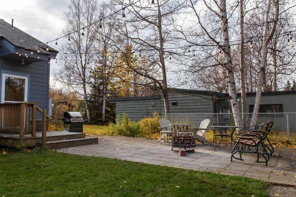 Апартаменты Fireweed Gardens In Roger'S Park Анкоридж Экстерьер фото